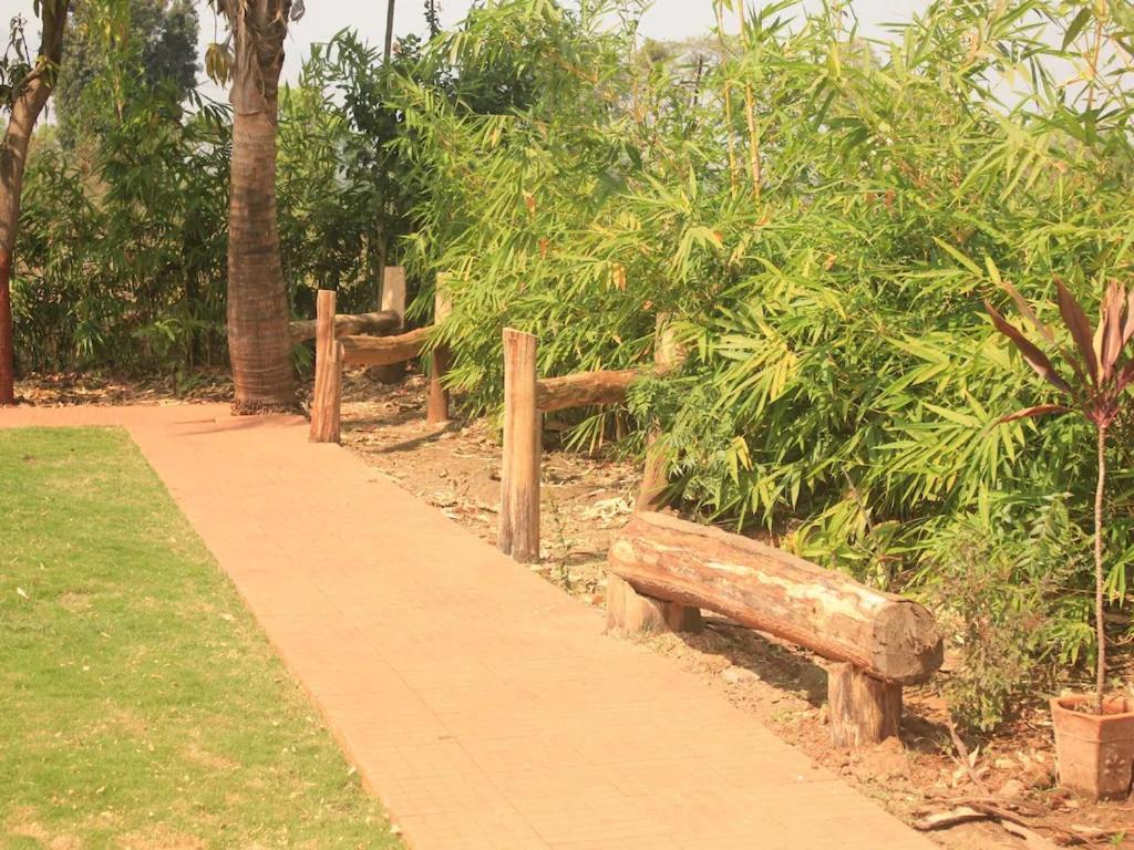 Red House 3Bhk Villa Karjat Bagian luar foto